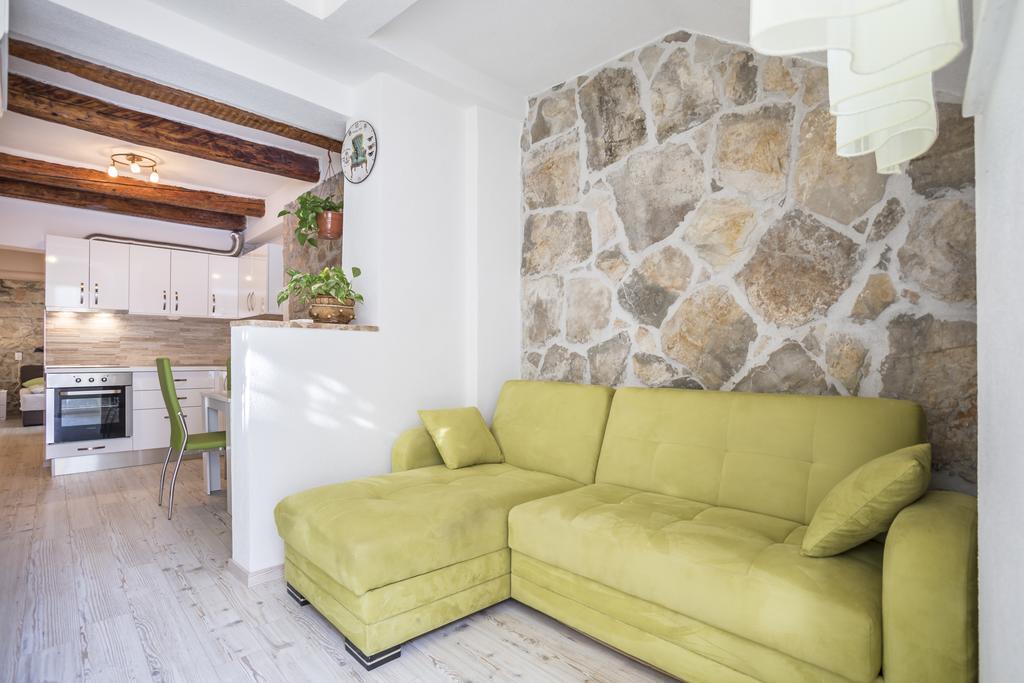 Apartments Sara Хвар Екстер'єр фото