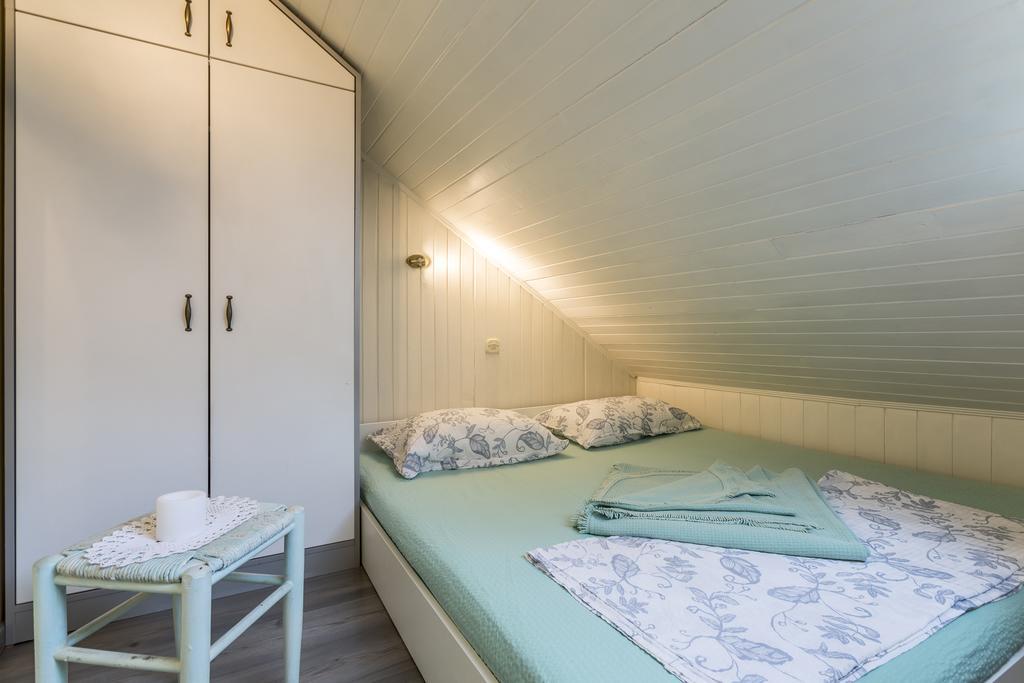 Apartments Sara Хвар Екстер'єр фото