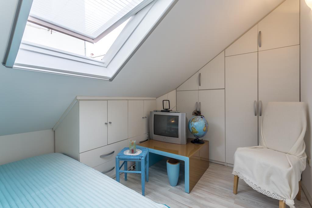 Apartments Sara Хвар Екстер'єр фото